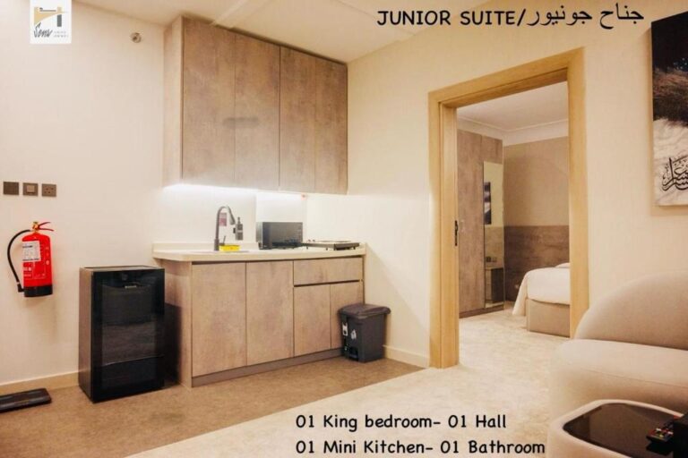 junior room